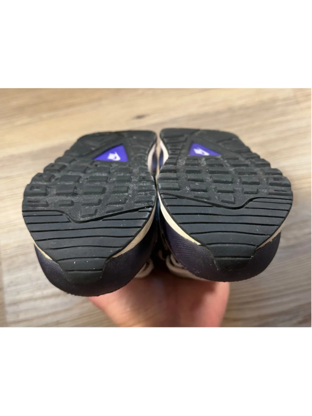 Little Girls Nike Air Max Skyline Size 9c